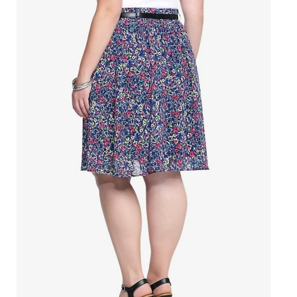 Torrid Floral Chiffon Skater Skirt - Picture 2 of 2